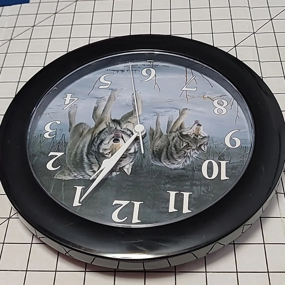 Wall Clock - On the‎ Move - James Hautman - Needs New Clock Module